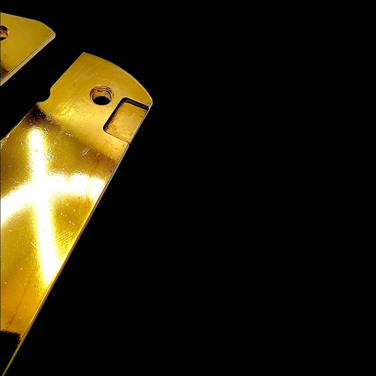 High polish aluminum grips for Colt 1911 full size with gold finish

