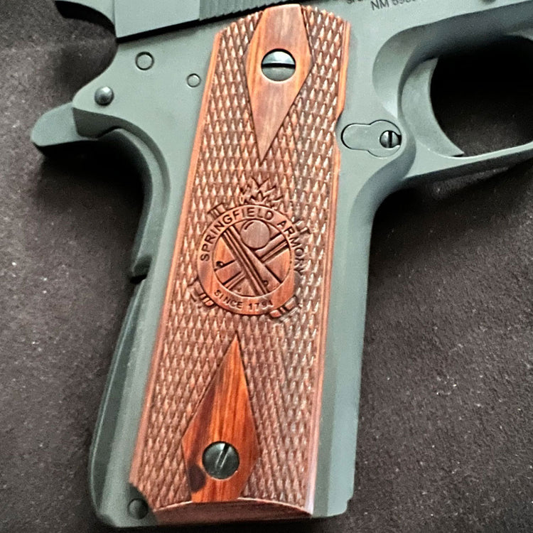 High-quality Cocobolo wood 1911 grips with ambidextrous safety cut compatibility